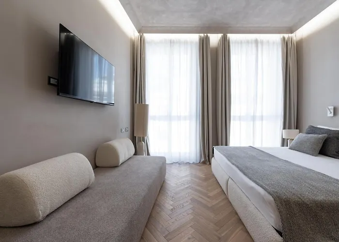 Πανσιόν Duomo Collection