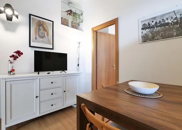 Primopiano - Tibaldi Appartamento Milano