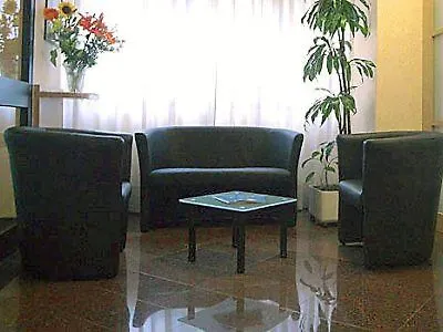 Desenzano מלון דירות 3*