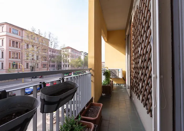 Porta Volta Bright And Roomy Flat 아파트 *