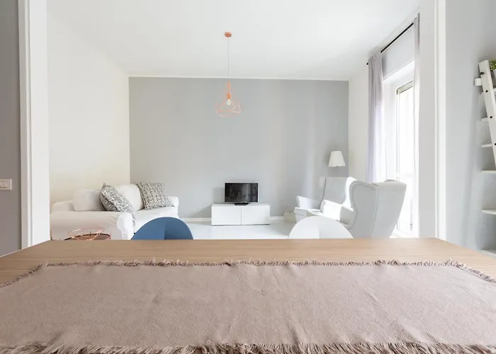 Porta Volta Bright And Roomy Flat 밀라노