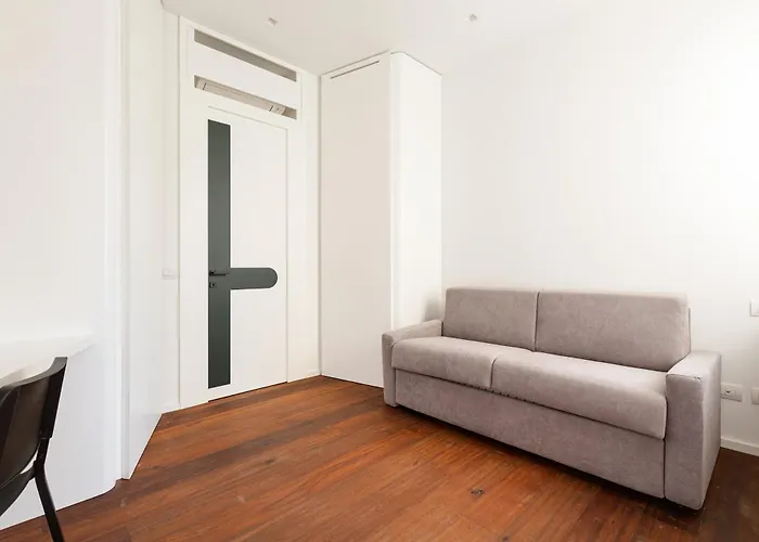 דירה Guesthost - Tiny Near Station *