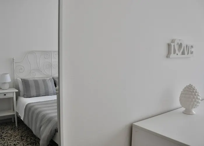 M.aurelio Red Apartment