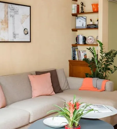 Elegant And Roomy