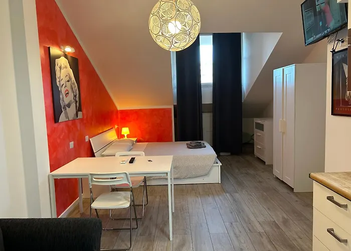 Appartement Mansarda Open Space Vicino Zona Isola *