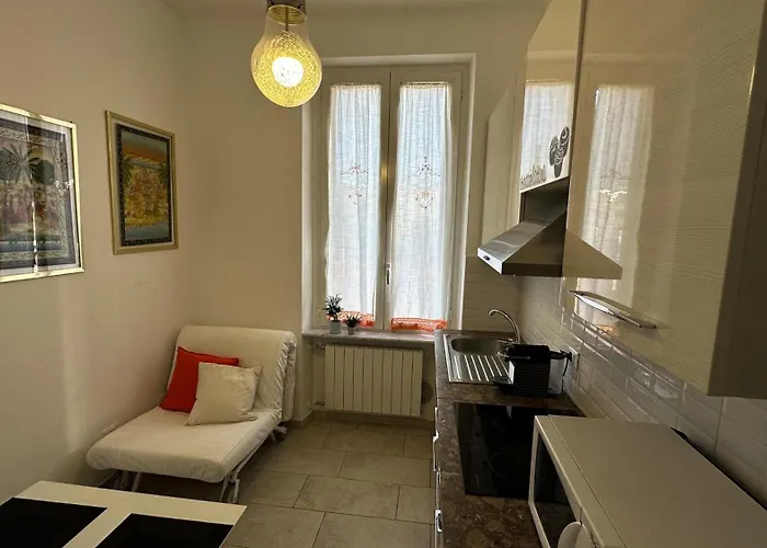 Petit Lägenhet Milano