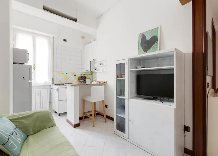 Guesthost - Istria M5 & Zara Comfy Apartman Milánó
