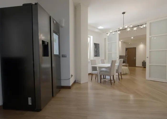 Trilocale Centro * Milán