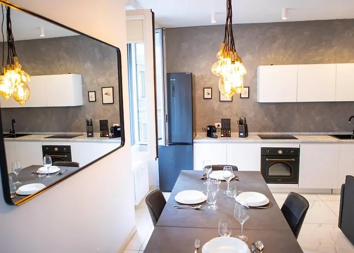 Porta Venezia - Design Con Balcone - 55mq Апартаменты *