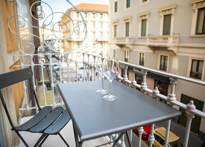 Porta Venezia - Design Con Balcone - 55mq