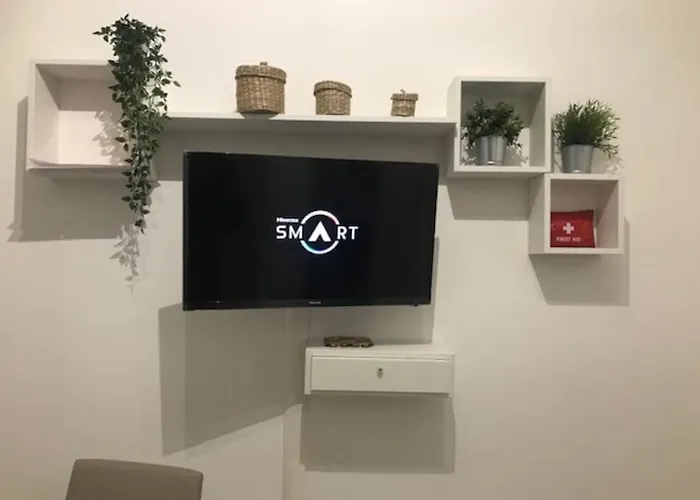 Splendido Bilocale Stazione Апартаменты *