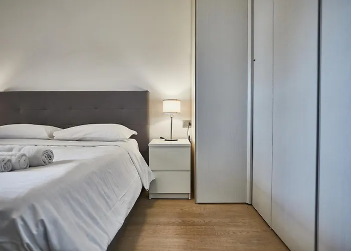 Moderno Trilocale Moscova Brera Milánó