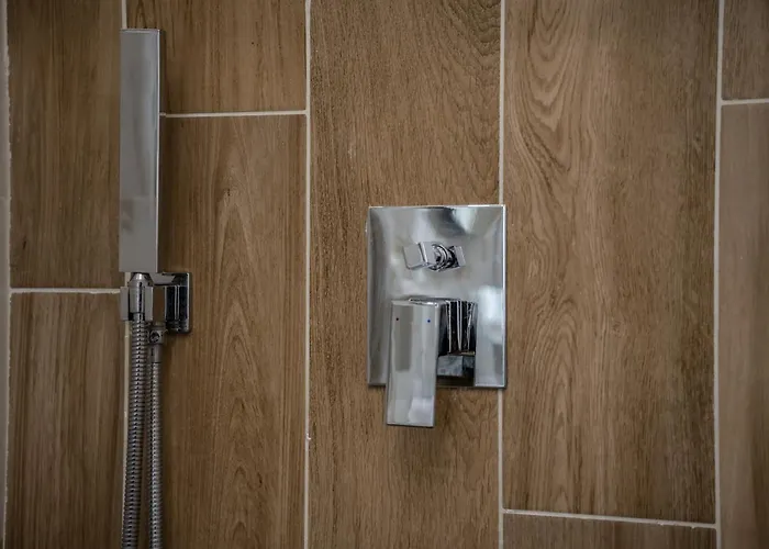 Shortmi Canonica Milano