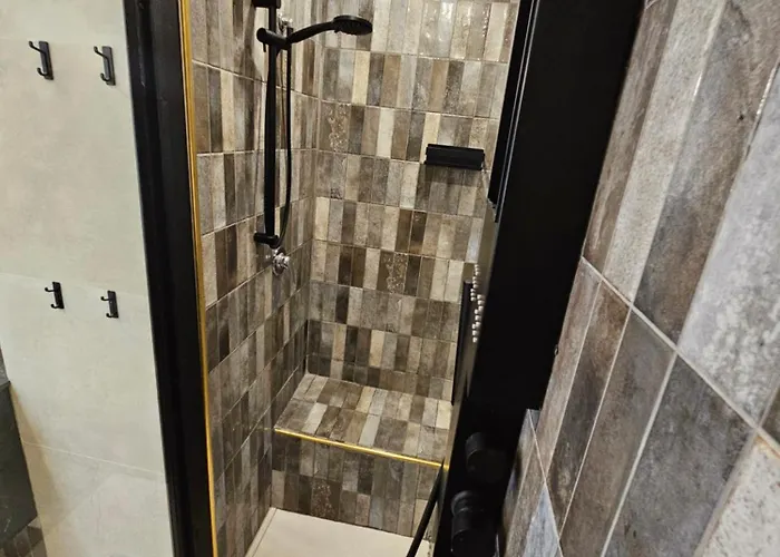 Exclusive Floor 2-bedroom Flat Apartmán