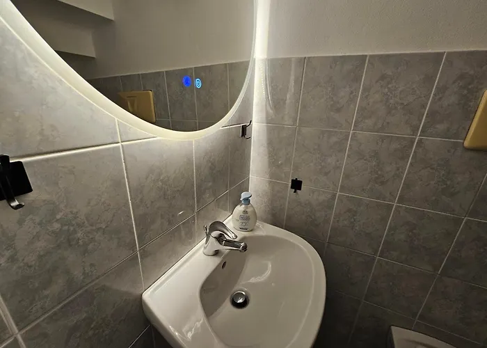 Exclusive Floor 2-bedroom Flat Apartmán