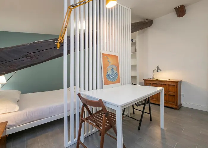 Lägenhet Xenia - Elegant Penthouse In Fiera Area Milano
