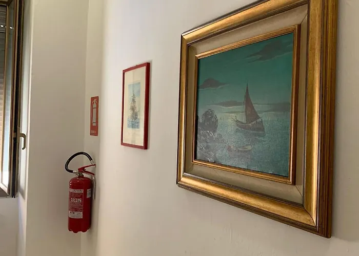 Mercurio Ξενοδοχείο 2*