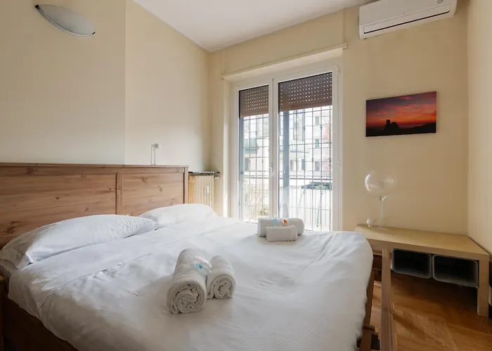 Guesthost - Forlanini - Functional With Balcony! *