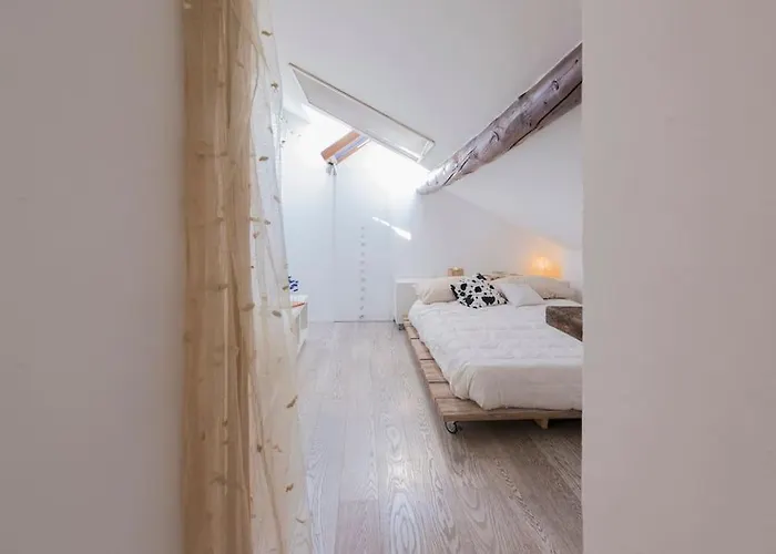 Апартаменты Design&terrazzo A 5 Min Dal Centro - Laura's House Милан