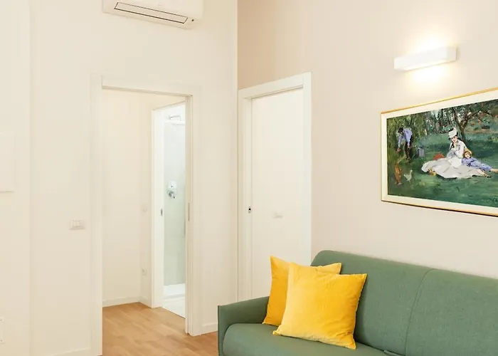 Exclusive Apartment - Next To The Metro