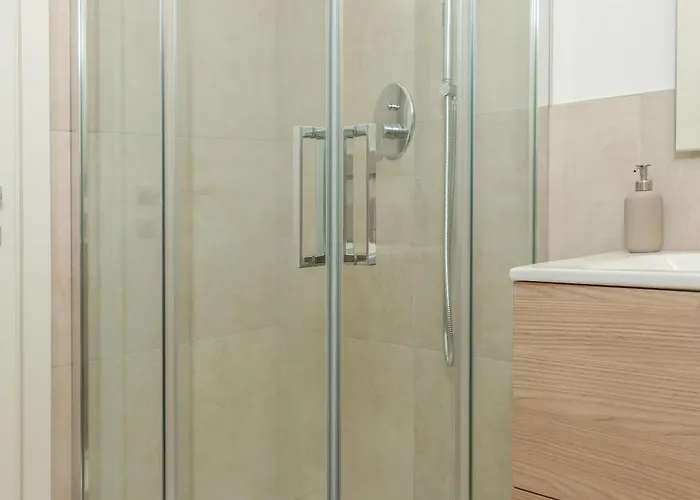 Exclusive Apartment - Next To The Metro Apartment Milan