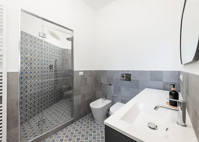 5' From Metro Lima, Design Apartmán *