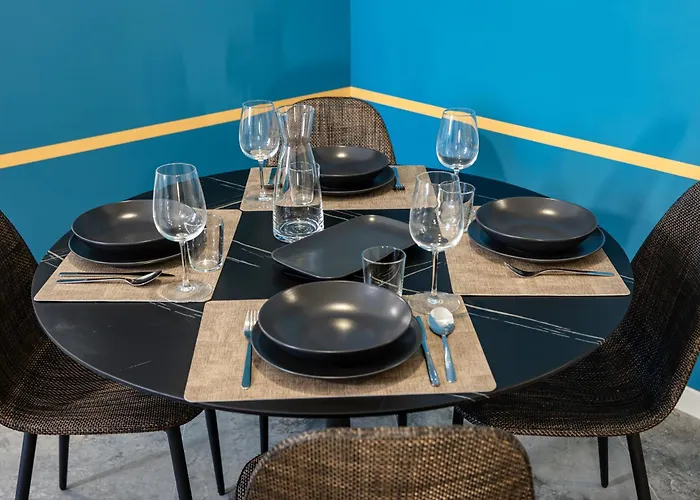 5' From Metro Lima, Design Apartmán