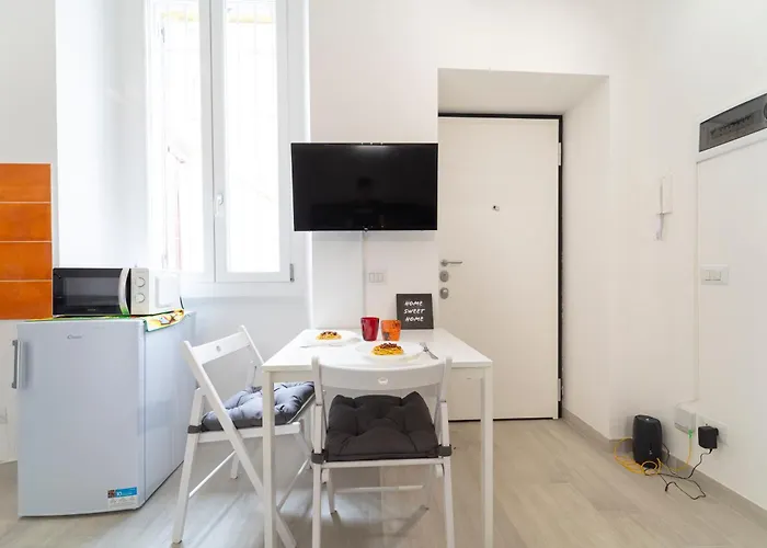 Ihost - Cislaghi 4 Milánó