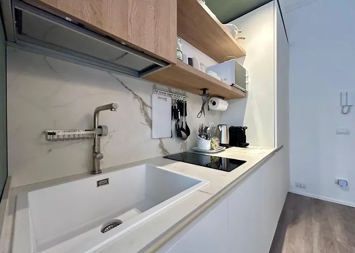 Kibilù - Via Cagnola - Arco Della Pace - Mm Moscova * Milan