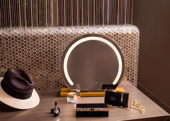 ホテル ミラン スイート 4*