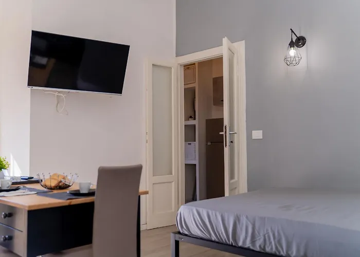 Near Metro-m5 Apartamento *