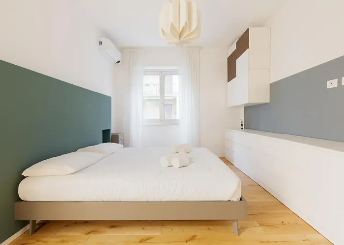 Brand New With Balcony Apartmán Milán