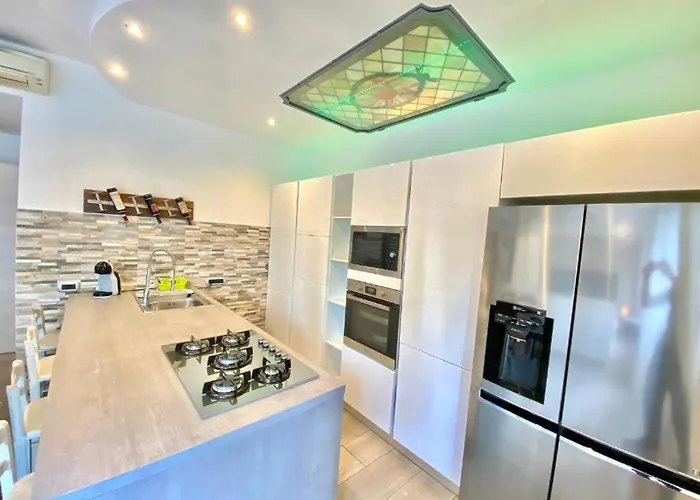 Bocconi Home, A Pochi Minuti Dal Centro Storico Di Apartamento