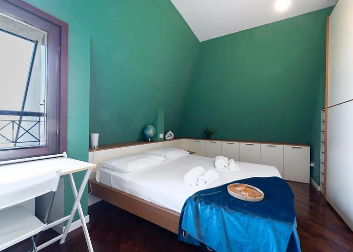 Luxury - Casoretto 36 Milánó
