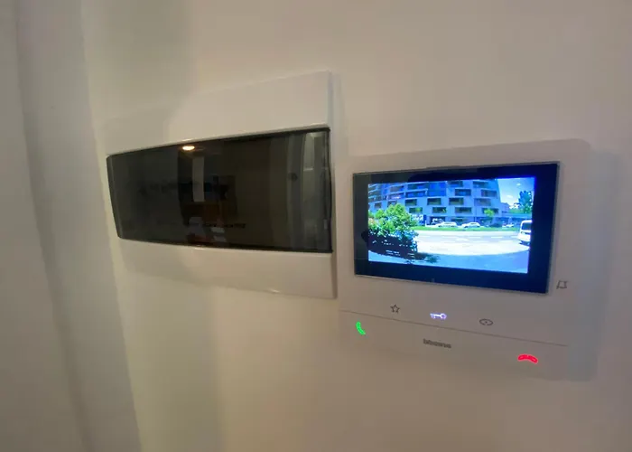 Renovated With Two Single Beds 公寓