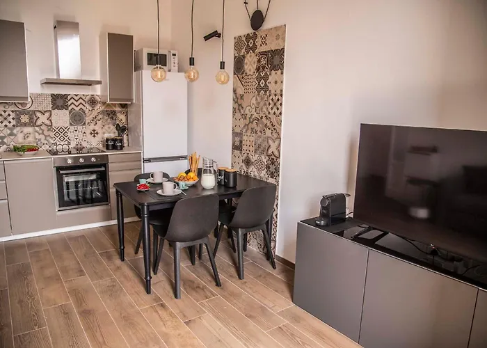 Porpora 109 - Comfy Flat In Loreto District Milano