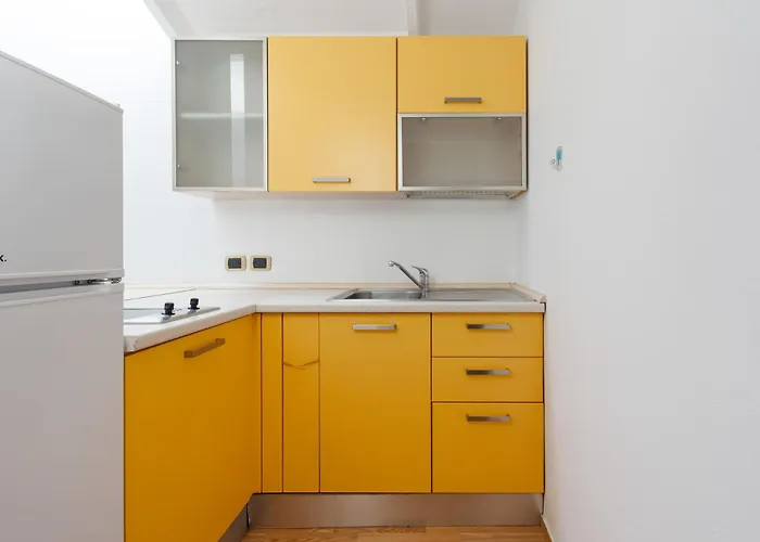 Apartman Guesthost - Viale Umbria Bright *