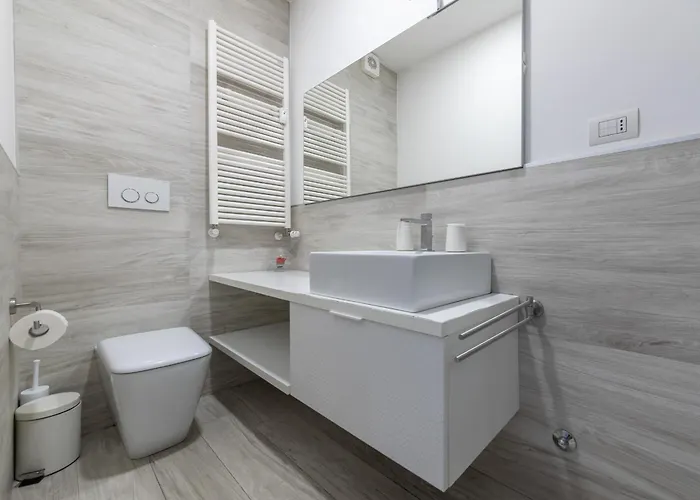 Chezromyk The Kosher Bed & Breakfast Milan