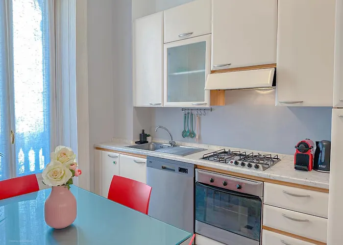 De Amicis 29 - Duomo - Sant'ambrogio * Milan