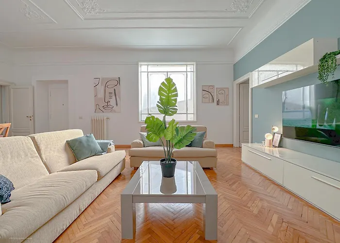 De Amicis 29 - Duomo - Sant'ambrogio Apartment *