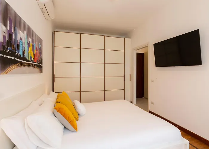 Coronelli - Flower District *