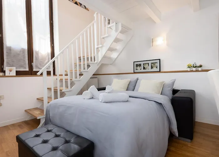 Prada Loft - Posto Auto Privato * Milaan