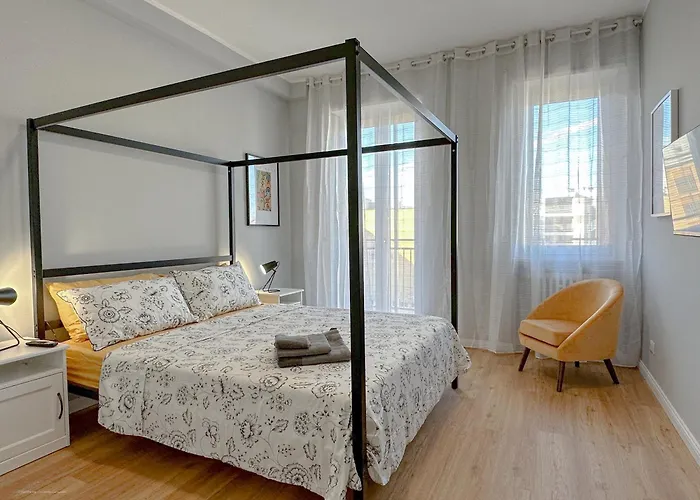 아파트 Torre 24 - Luxury Naviglio