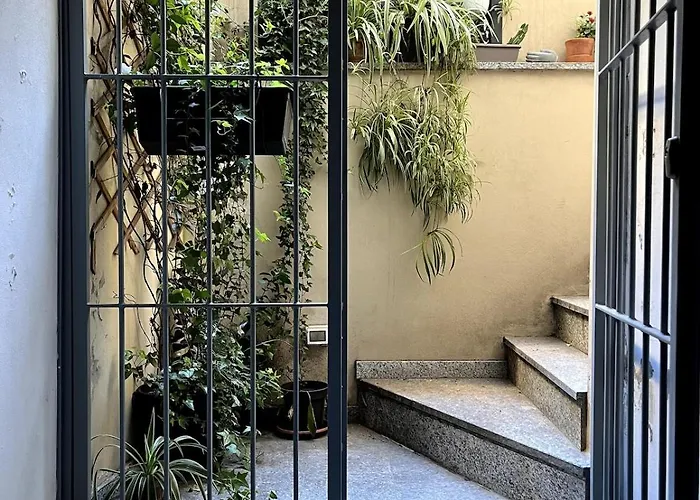 Pola's House Lägenhet Milano