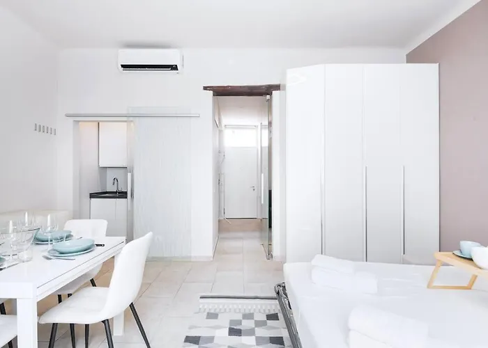 Easylife - - Col Di Lana 1 - Navigli Apartman