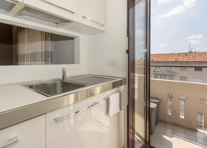 Ampio Bilocale Dateo - Mirable Pm Apartment Milan