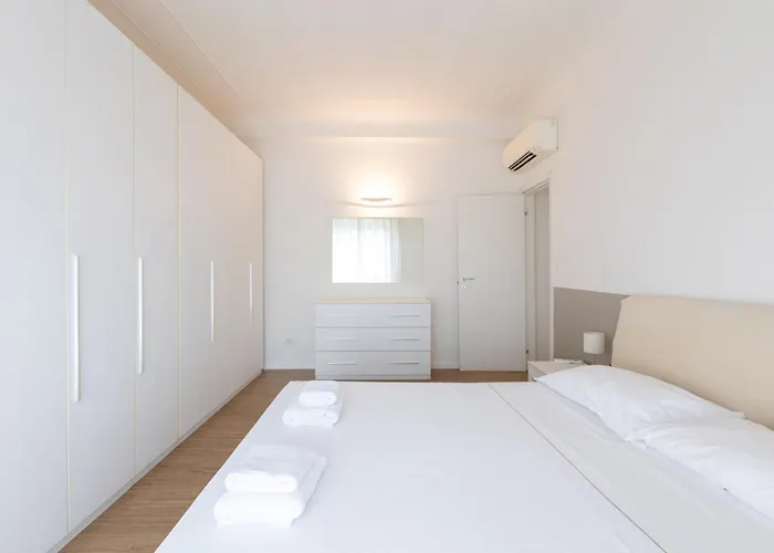 Ampio Bilocale Dateo - Mirable Pm * Milan