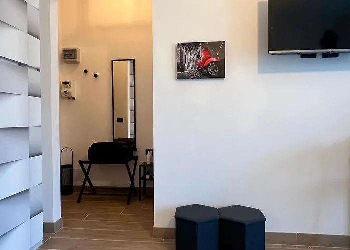 Moderno Ed Elegante Loft Con Balcone