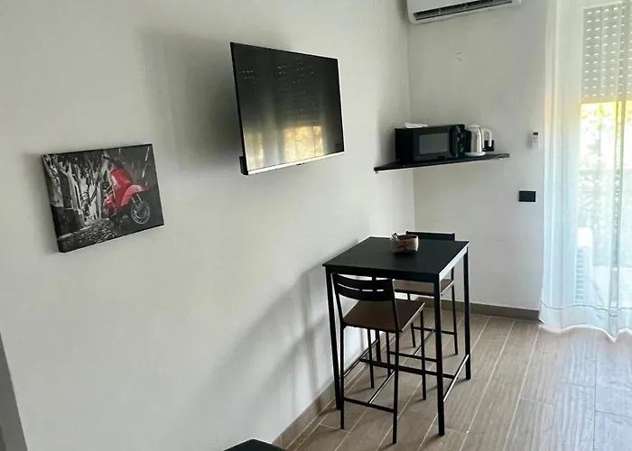 Lägenhet Moderno Ed Elegante Loft Con Balcone *