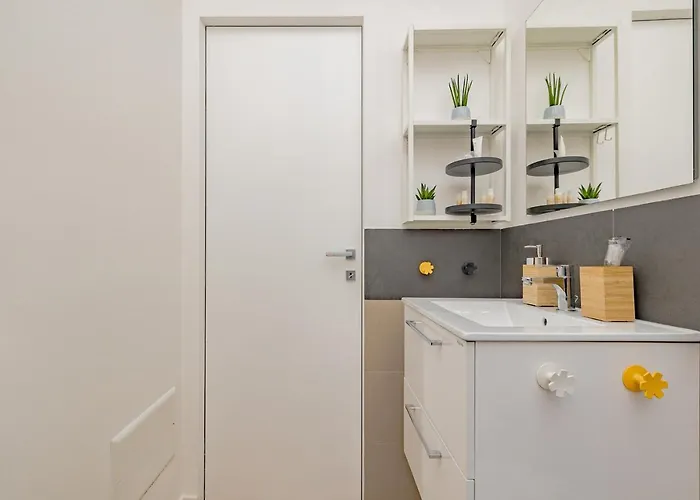 Modern Near Iulm&famagosta-ideal For Work Milano